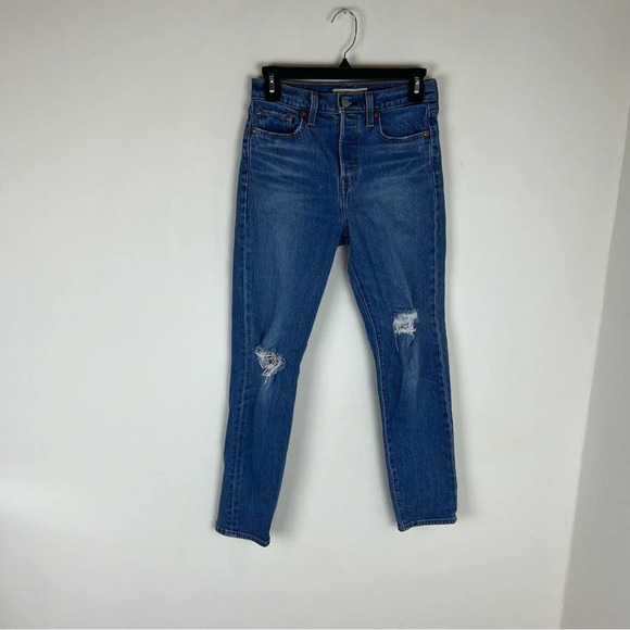 Levi's Wedgie Distressed Knee High Rise Jeans Size 26 - Picture 2 of 8